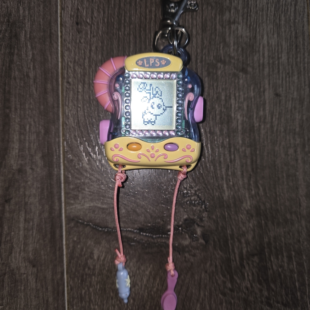Littlest Pet Shop Digital Virtual Pet Hamster Handheld Electronic Keychain